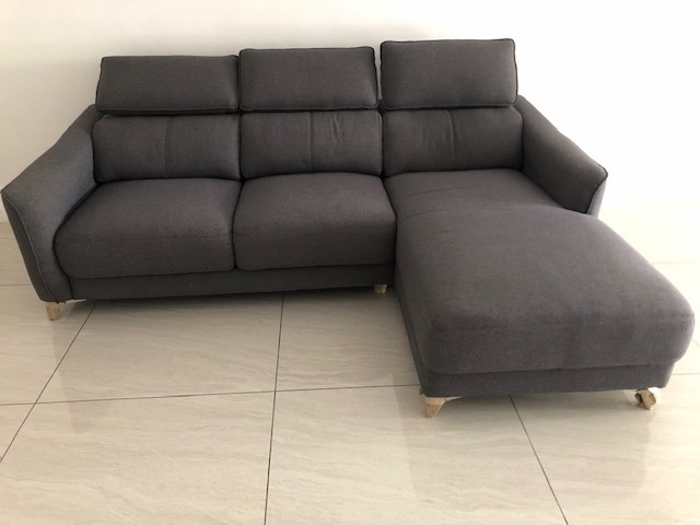 3 Seater Sofa 99 Good Condition Home Furniture Furniture On Carousell