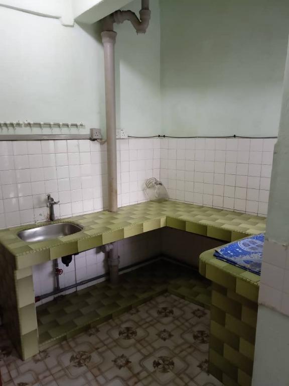 403 Block A seri lempah flat off lorong jugra Jln klang lama 58100