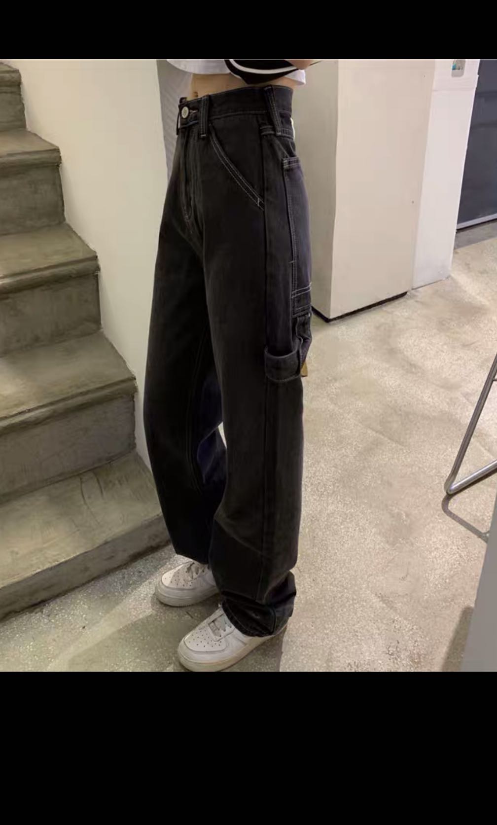 oversized baggy pants