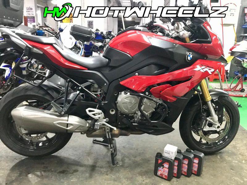 BMW S1000XR Engine Oil Change, Motorcycles, Motorcycle Accessories on