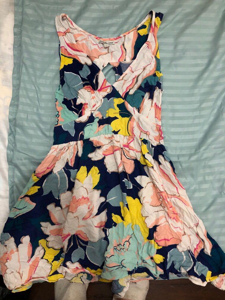 Charlotte Russe open back dress (Category: Dresses) located in Quezon City. Submitted by ptriestodeclutter (Listing ID 1032524197, Image 1). Description: Charlotte Russe medium printed dress Open back, as seen on photo Very cute.