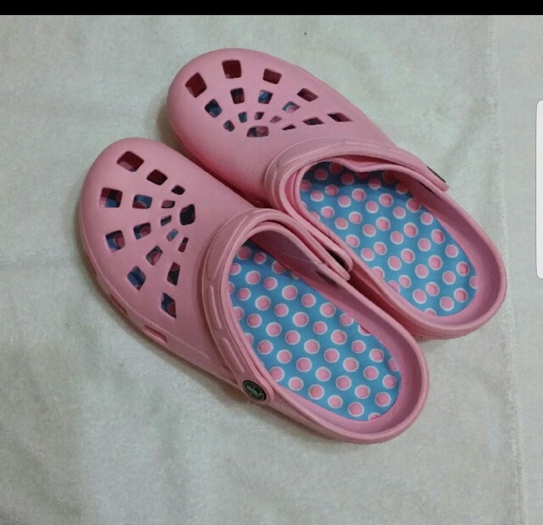 baby croc shoes