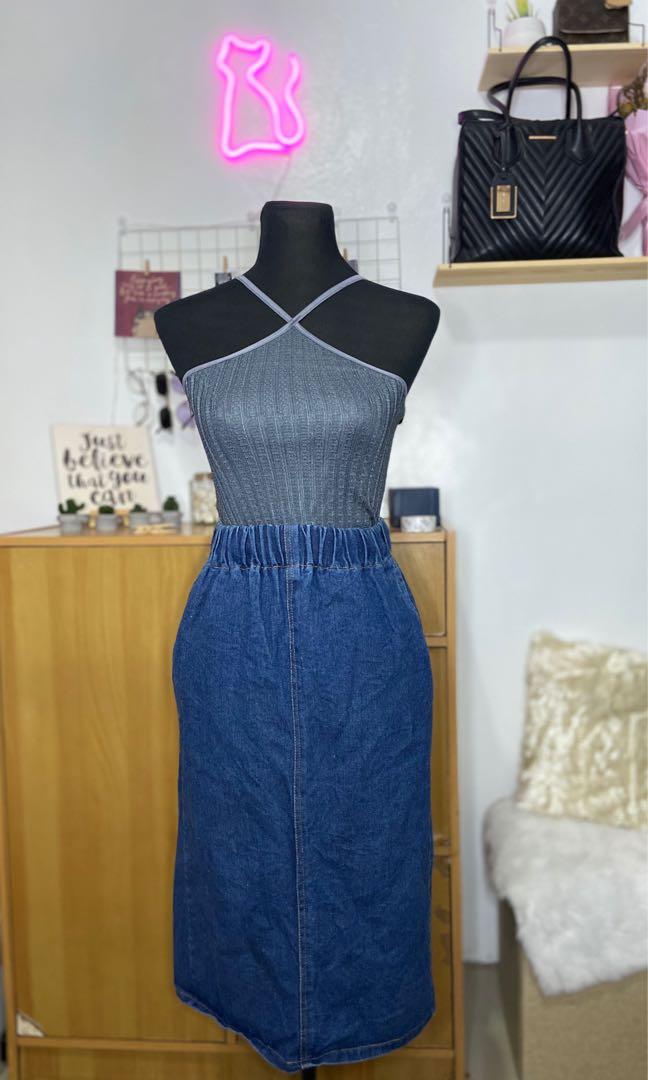 Denim skirt (Category: Skirts) located in San Jose del Monte. Submitted by _ecjc (Listing ID 1032459915, Image 1). Description: .