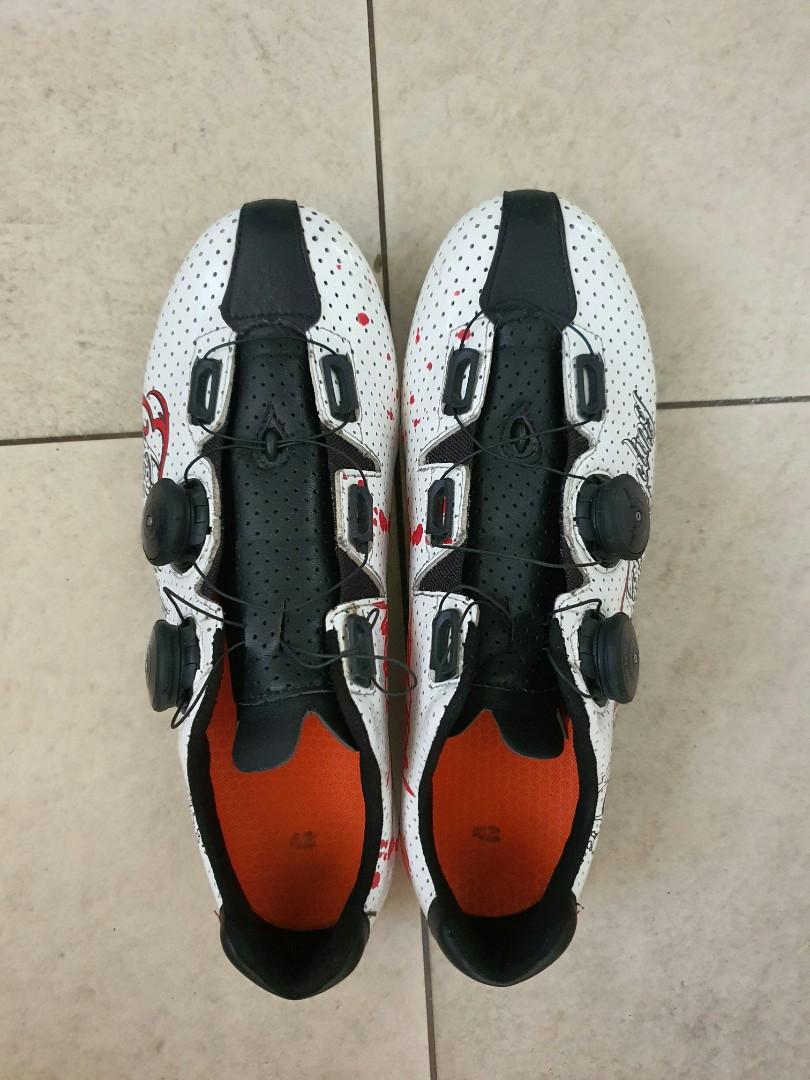 Ekoi R5 Carbon Cycling Shoes Size 42 Bicycles Pmds Parts Accessories On Carousell Continue shopping on ekoi classic continue shopping on ekoi racing continue to checkout. carousell