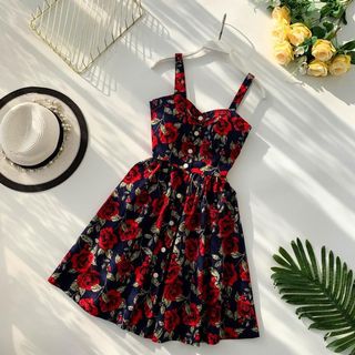 (Category: ) located in . Submitted by sugarwardrobe (Listing ID 1032483018, Image 1). Description: .