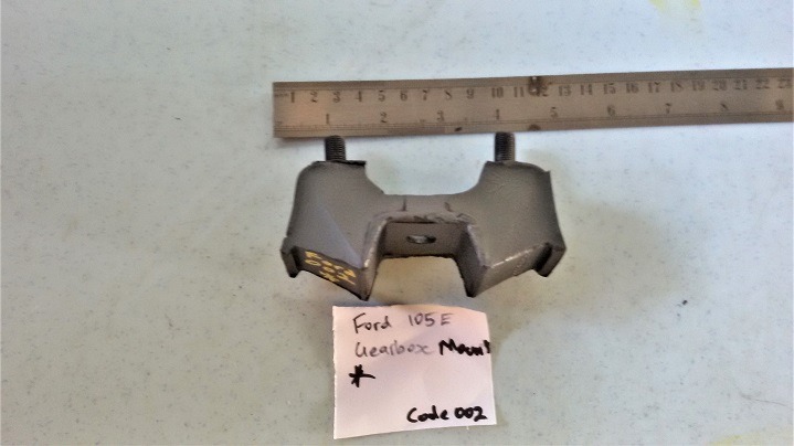 Ford Anglia 105e gearbox mounting, Auto Accessories on Carousell