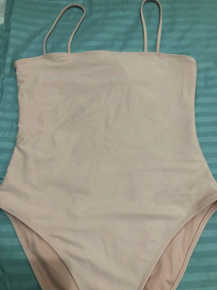Forever 21 blush/baby pink bikini (Category: Bikinis & Swimsuits) located in Quezon City. Submitted by ptriestodeclutter (Listing ID 1032522062, Image 2). Description: Blush/ baby pink, medium bikini Used twice, in 10/10 condition.