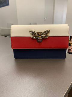 Gucci Bee WOC