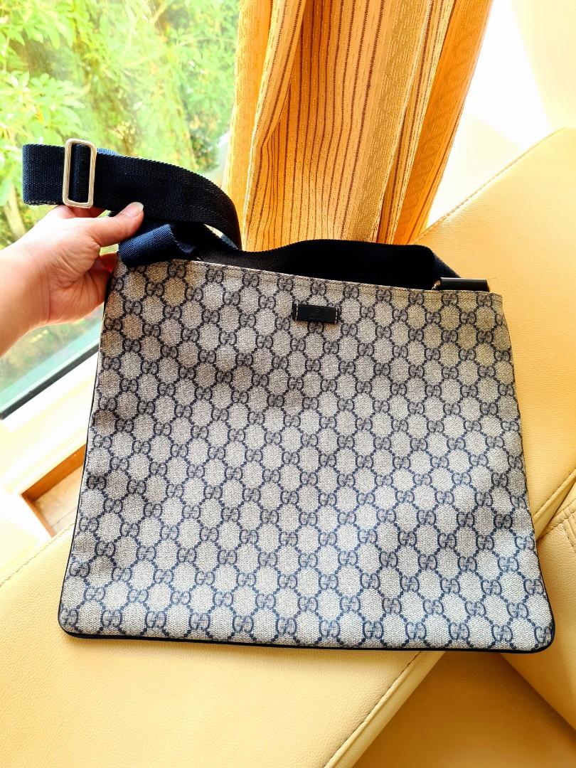 Men sling best sale bag gucci