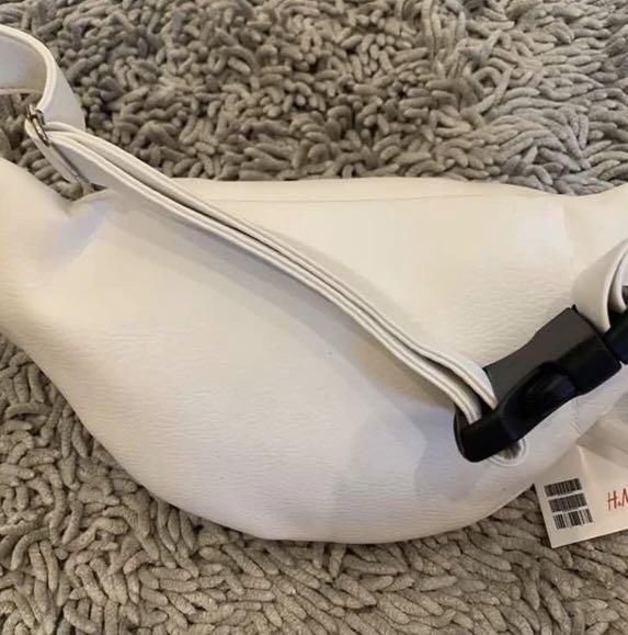 H m waist bag hnm waistbag H m bumbag Fesyen Wanita Tas Dompet