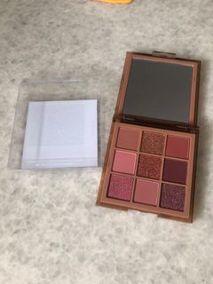 （分類：）位於 。 由 iamnotariel 提交（商品編號 1032395506，圖片 1）。簡介： 。