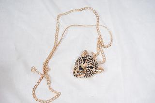 Kalung Macan Aksesoris Wanita