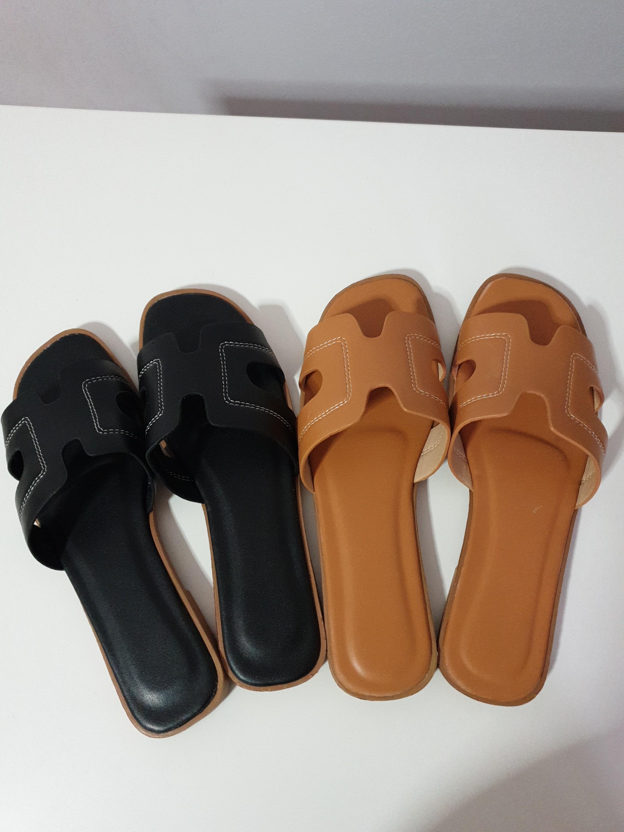 Size 38 Ladies sandals / Slippers 