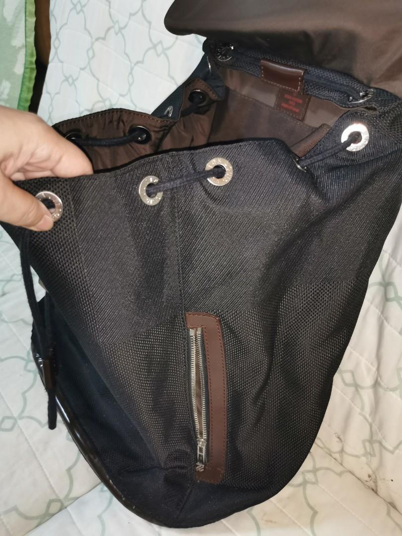 Loui Voutton men's backpack (Category: Backpacks) located in Cavite. Submitted by snoopynewbzness27 (Listing ID 1032487525, Image 3). Description: Japan preloved 🇯🇵 Men's backpack 🇯🇵 Canvass material 🇯🇵 Large size MOP: Gcash, BDO, BPI, & Metrobank 💰 Item price + sf 🚚 Courier: Lalamove from Bacoor and Las Pinas / LBC.