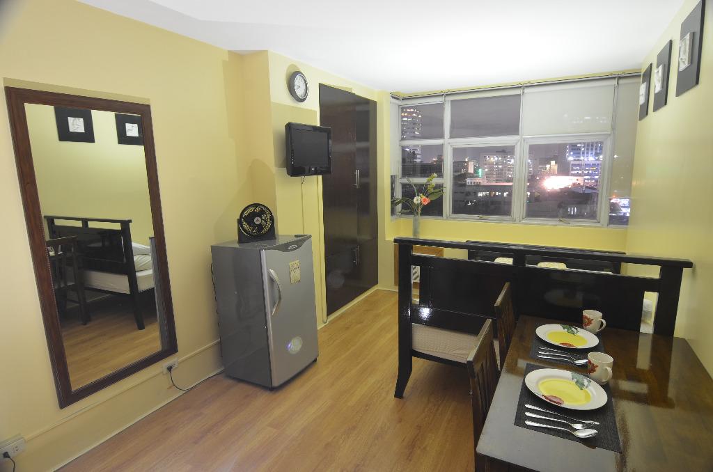 Pacific Palisades Ermita, Property, Rentals, Apartments & Condos on