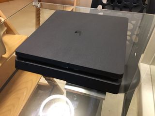 （分類：）位於 。 由 hkadr 提交（商品編號 1032462889，圖片 1）。簡介： 。