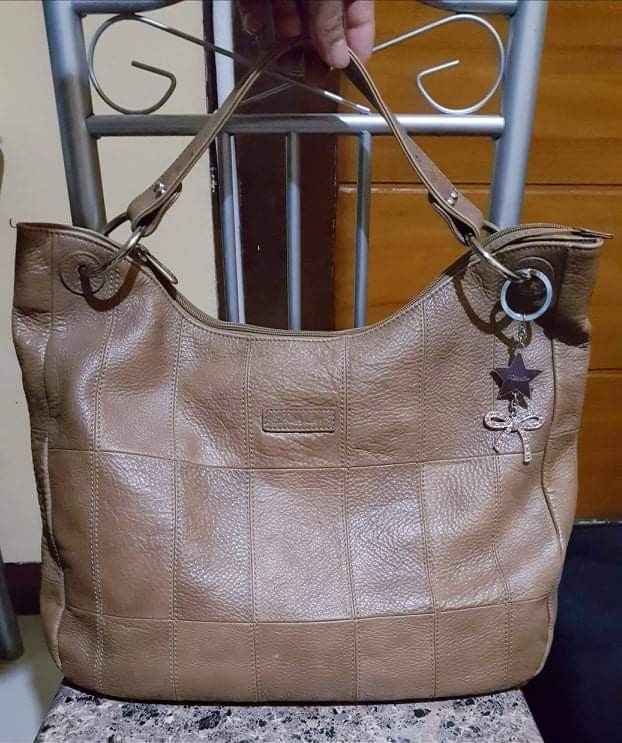 Rhiz Liza Hobo type Preloved bag | Shopee Philippines