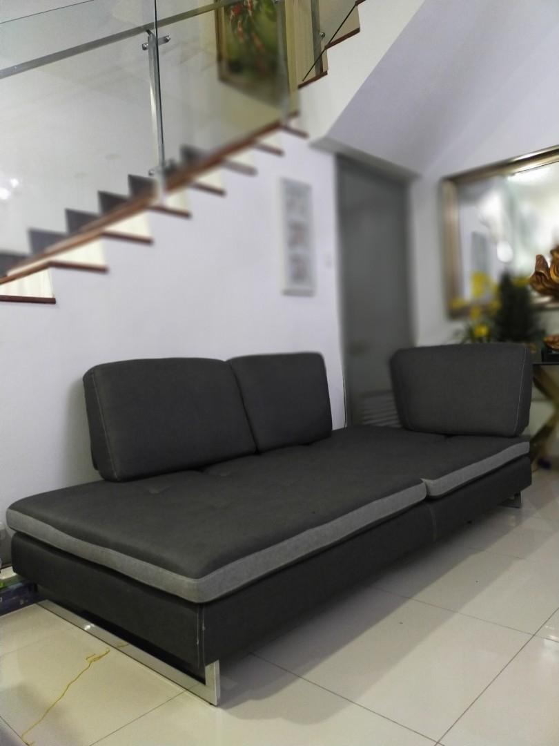 Sofa (Category: Sofas) located in Selayang. Submitted by rezkisrikandi (Listing ID 277407968, Image 3). Description: This L shape can be separate, become 2 pcs huge sofa. Comfortable n cozy for family or guest lounge. Like new. Very much cheaper from actual price .