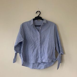 (Category: ) located in . Submitted by four.clothing (Listing ID 1032376856, Image 1). Description: .