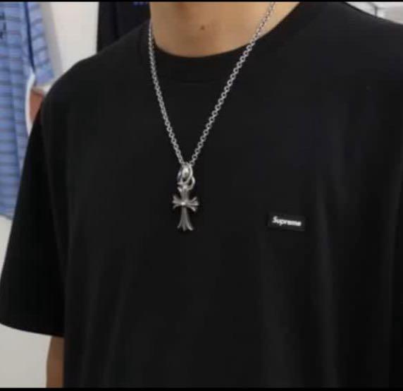 Supreme Small Box Logo Tee Men S Fashion Clothes Tops On Carousell
