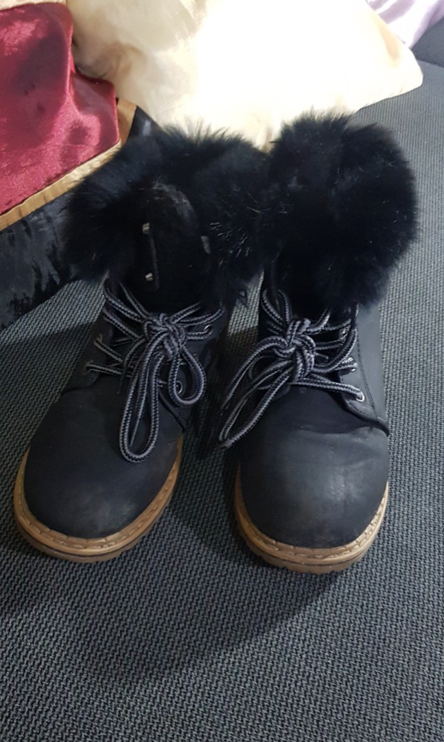 Fluffy timberland boots store