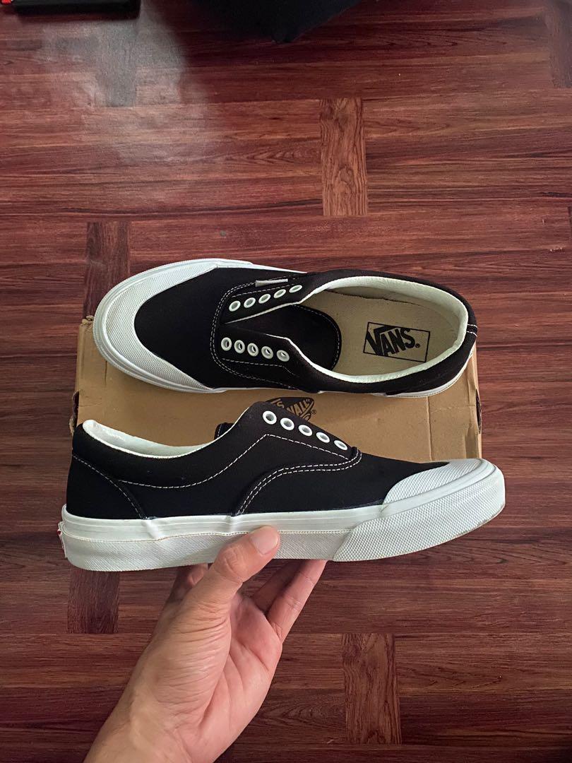 Vans authentic top half moon