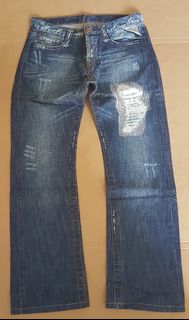 (Category: ) located in . Submitted by warehouseno5 (Listing ID 1032340912, Image 1). Description: .
