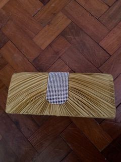 (Category: ) located in . Submitted by bcg_preloved (Listing ID 1032326208, Image 1). Description: .