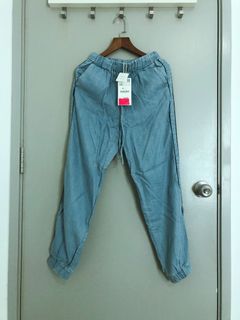 (Category: ) located in . Submitted by fun_size_closet (Listing ID 1032389798, Image 1). Description: .