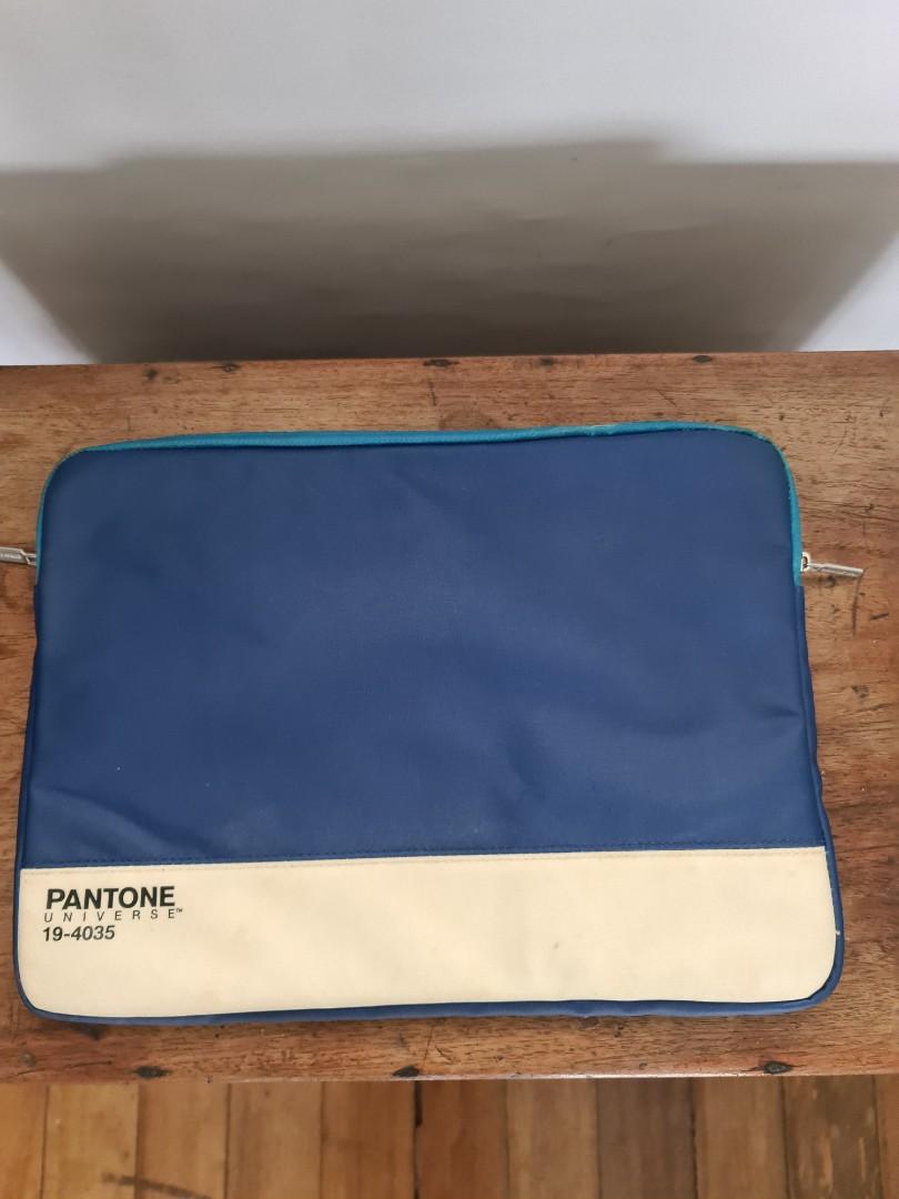15 inch laptop case pantone (Category: Laptops & Notebooks) located in Manila. Submitted by doverparfum (Listing ID 1034274805, Image 1). Description: structurally great. cosmetic issues as seen in photos. bought from digital walker. Coated Canvas Sleeve Quilted & Padded Interior for Complete Protection Double Zip Closure Exclusive Pantone Universe Colour.