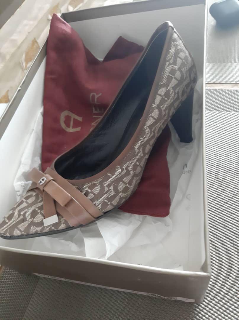 Aigner Heels Women s Fashion Footwear Heels on Carousell