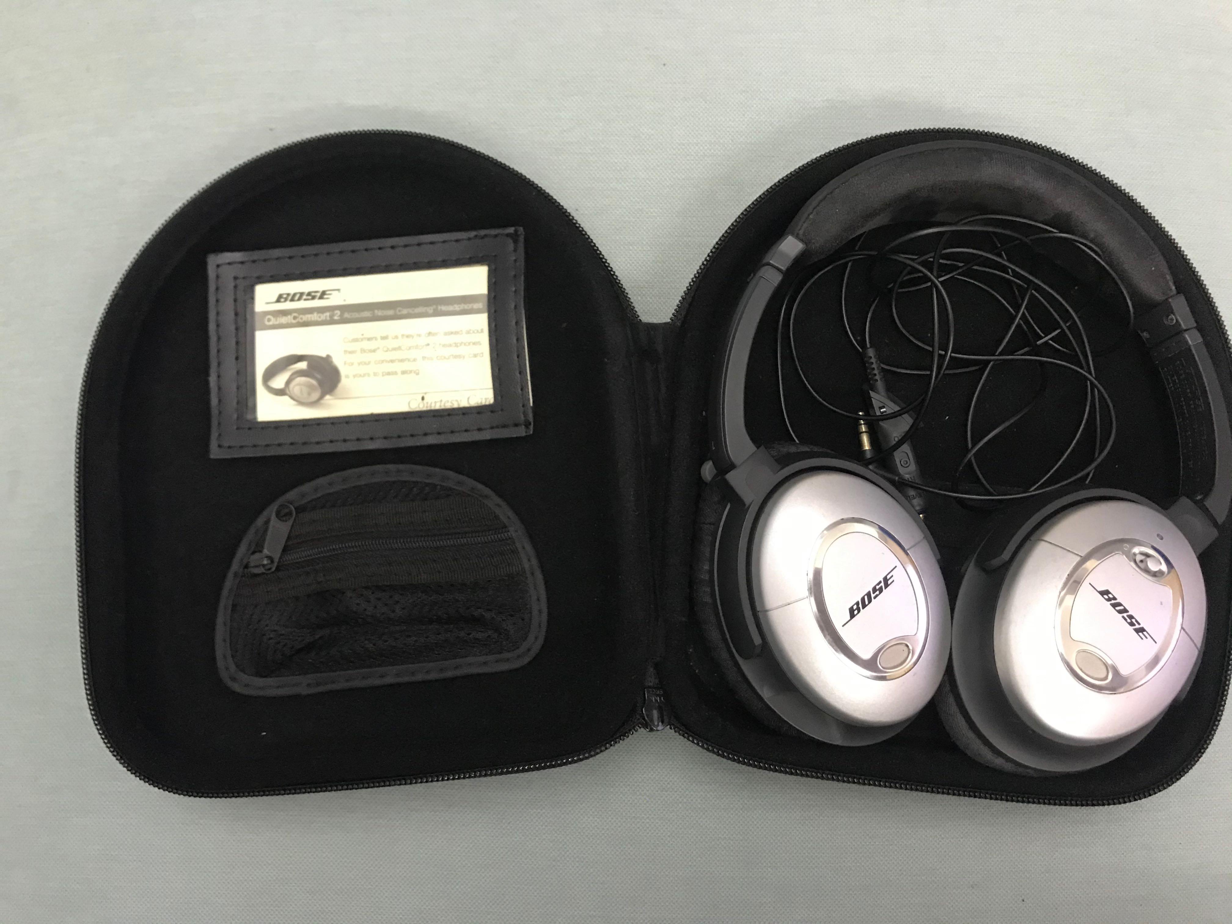 Bose Quiet Comfort 2 (Category: Headphones & Headsets) located in Quezon City. Submitted by maynmiguel (Listing ID 1034389670, Image 1). Description: Bose Quiet Comfort 2 Used Good condition Open to swap (+ cash) for PS4 Pro Rfs: extra pair Payment via online bank deposit Shipping fee shouldered by buyer.