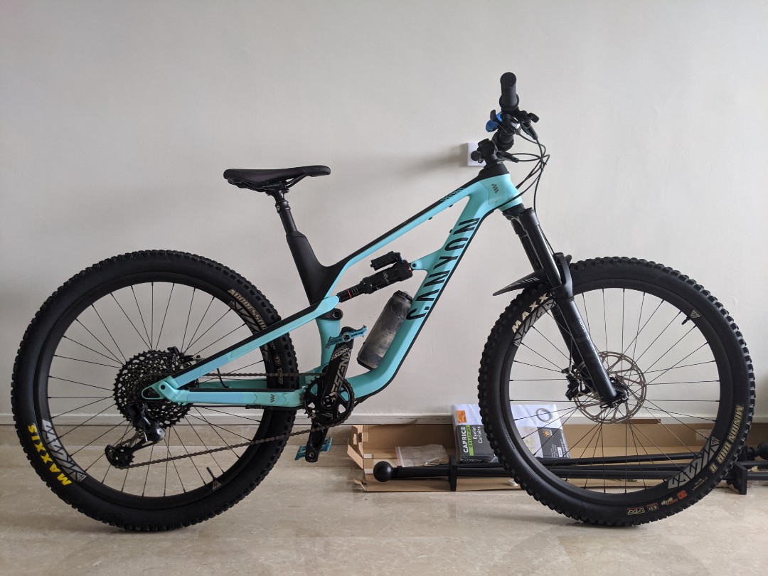 canyon spectral carbon