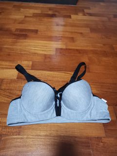 (Category: ) located in . Submitted by iyc18 (Listing ID 1034460927, Image 1). Description: .