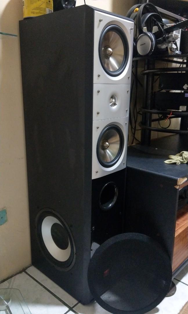 Crown top tower speaker