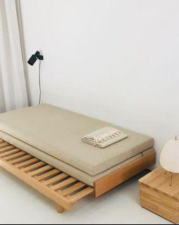 Daybed, Single to Queen bed frame, pullout bed