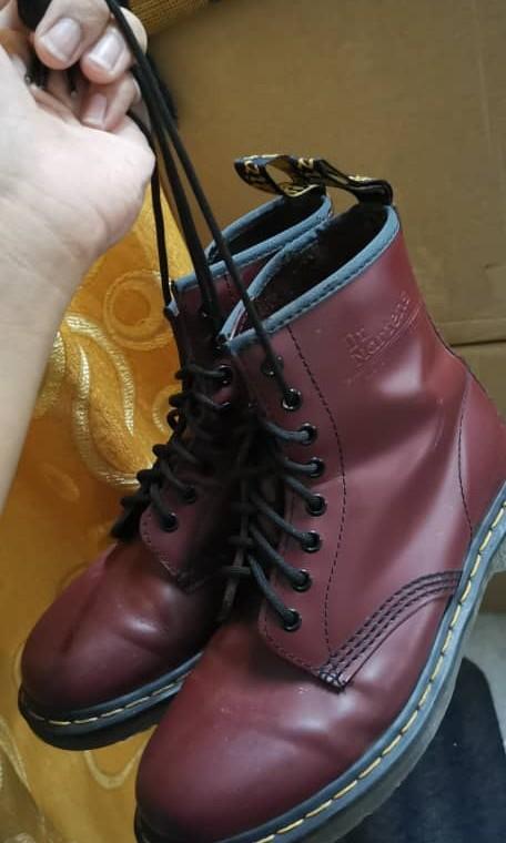 dr martens one utama