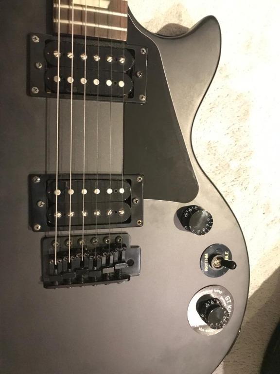 Epiphone SpecialII GT Electric Guitar with Hard Case, Hobbies & Toys