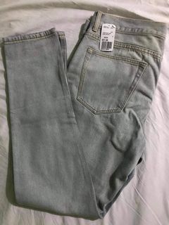 (Category: ) located in . Submitted by sshportswear (Listing ID 1034320620, Image 1). Description: .