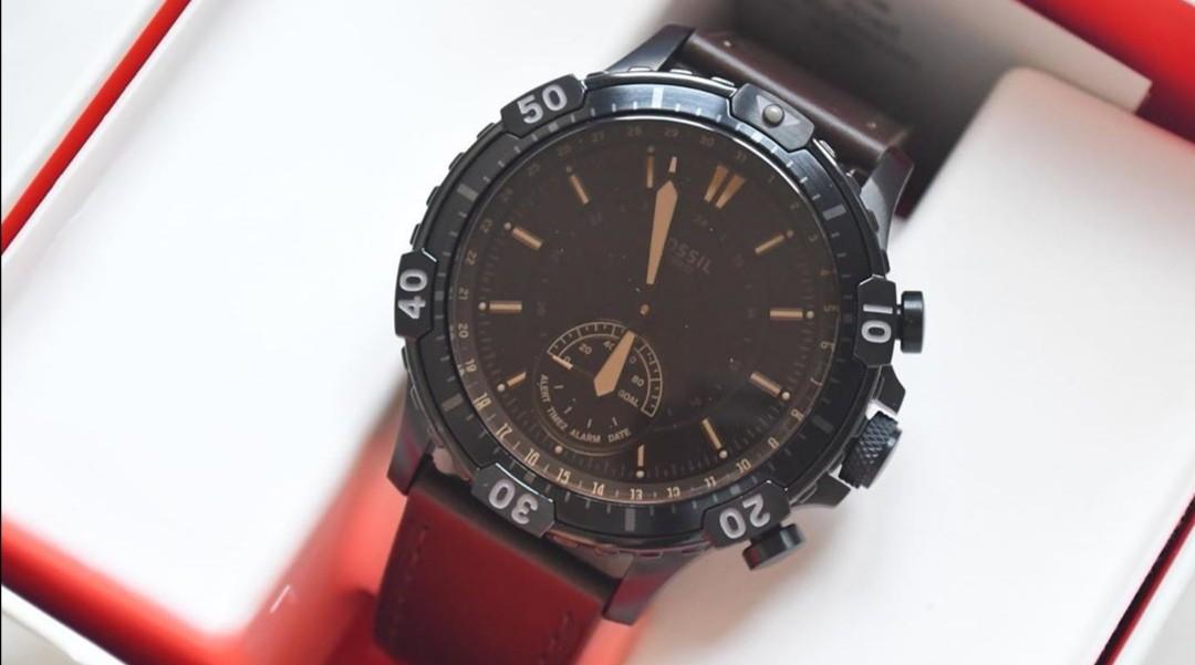Fossil hybrid smartwatch (Category: Men's Watches) located in Toledo. Submitted by sissyoriginalstuff (Listing ID 1034378789, Image 3). Description: 🔸U.S ON HAND 🔸Fossil Hybrid Smartwatch Leather 🔸₱5,395 free local shipping 🔸ETA.NOVEMBER 🔸50%DP REQUIRED 🔸NO CANCELLATION 🔸Open for Lay away Limited only #bx.