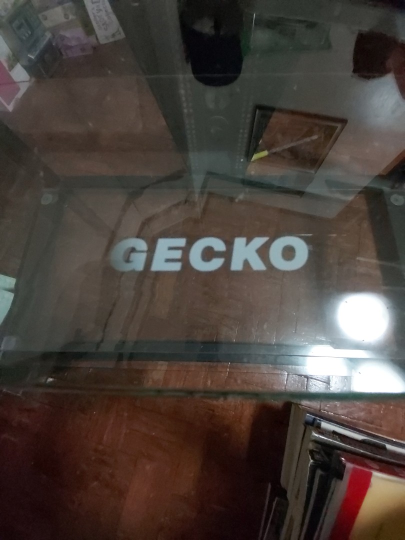 Gecko Tv Rack, Furniture & Home Living, Furniture, Shelves,