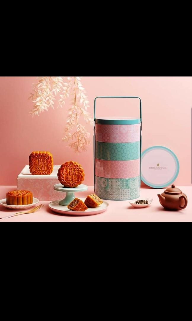 Intercontinental Hotel Man Fu Yuan Traditional Baked Mooncakes Food Drinks Baked Goods On Carousell