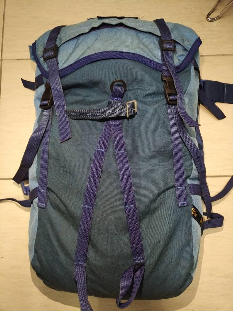 Karrimor Hot Ice Vintage Backpack, Sports Equipment, Sports & Games