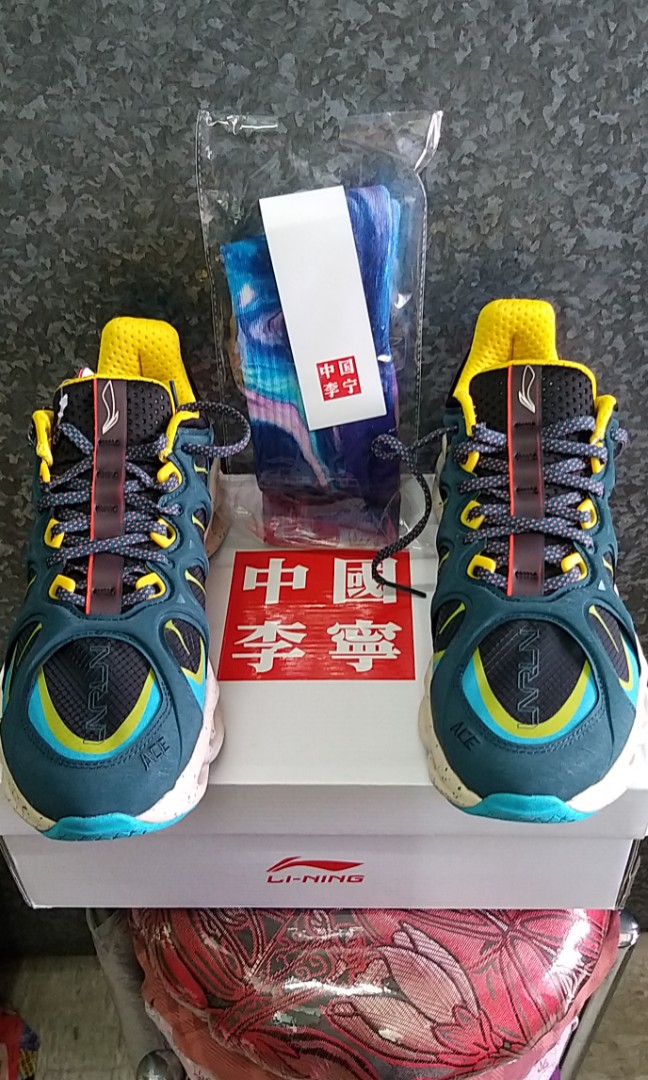 li ning cushion running shoes