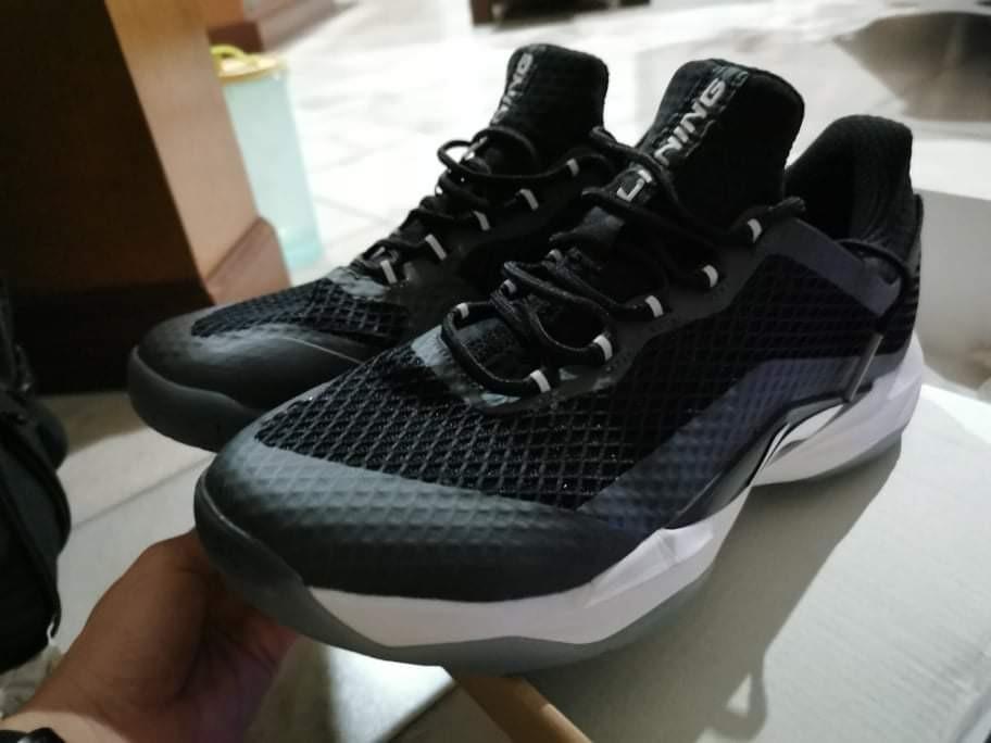 Lining sales shadow shoes