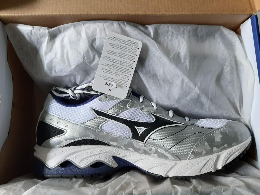 Mizuno wave glory wide hot sale