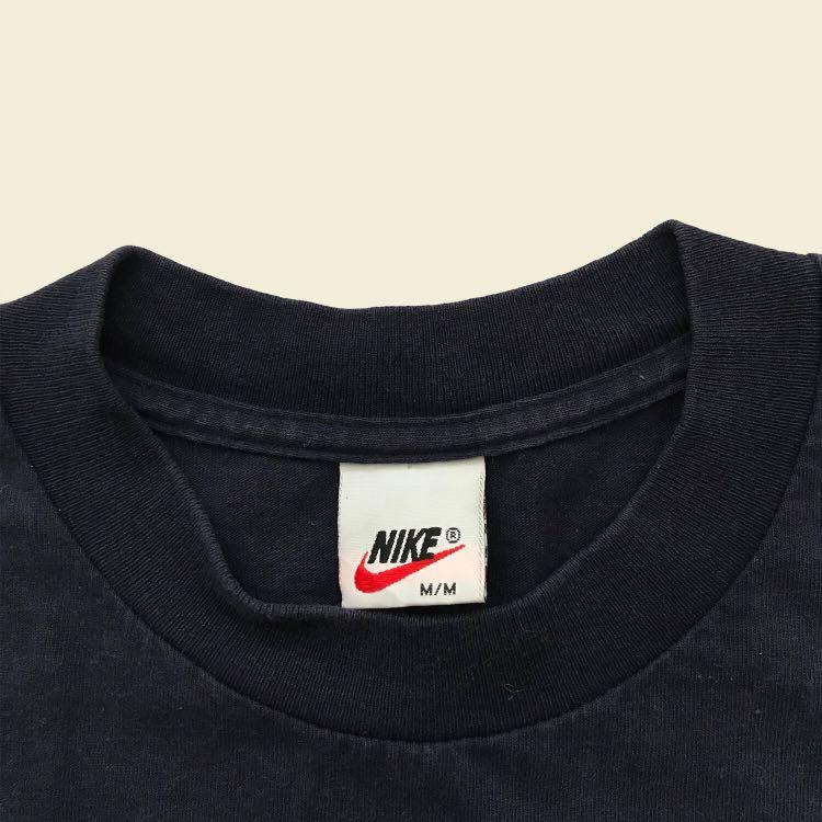 Nike shirt swoosh in middle clearance