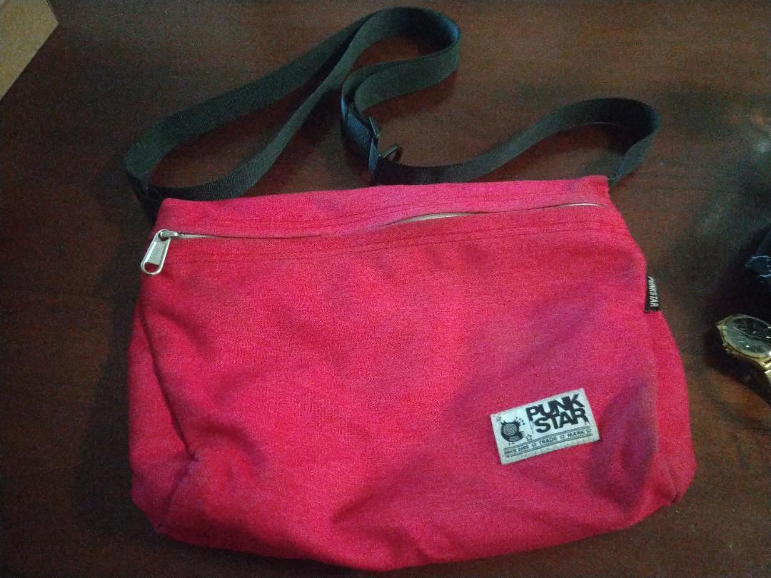 punk star sling bag