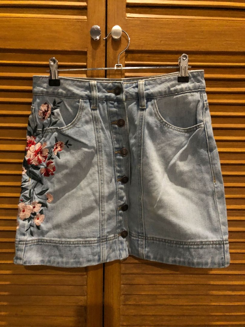 Size 25 Pacsun Denim Skirt with Floral 