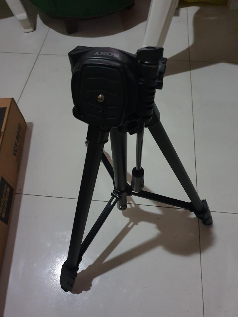 SONY Handycam Tripod, Photography, Photography Accessories, Tripods & Monopods on Carousell